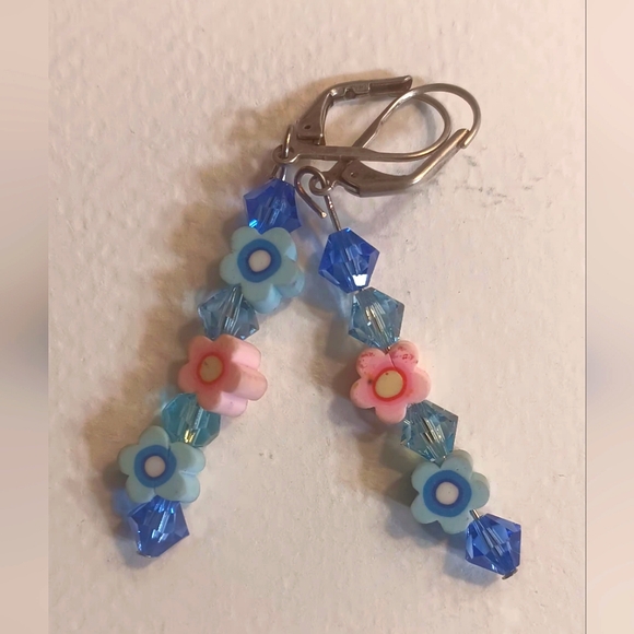 Dangle Handcrafted Earri… - Picture 1 of 3